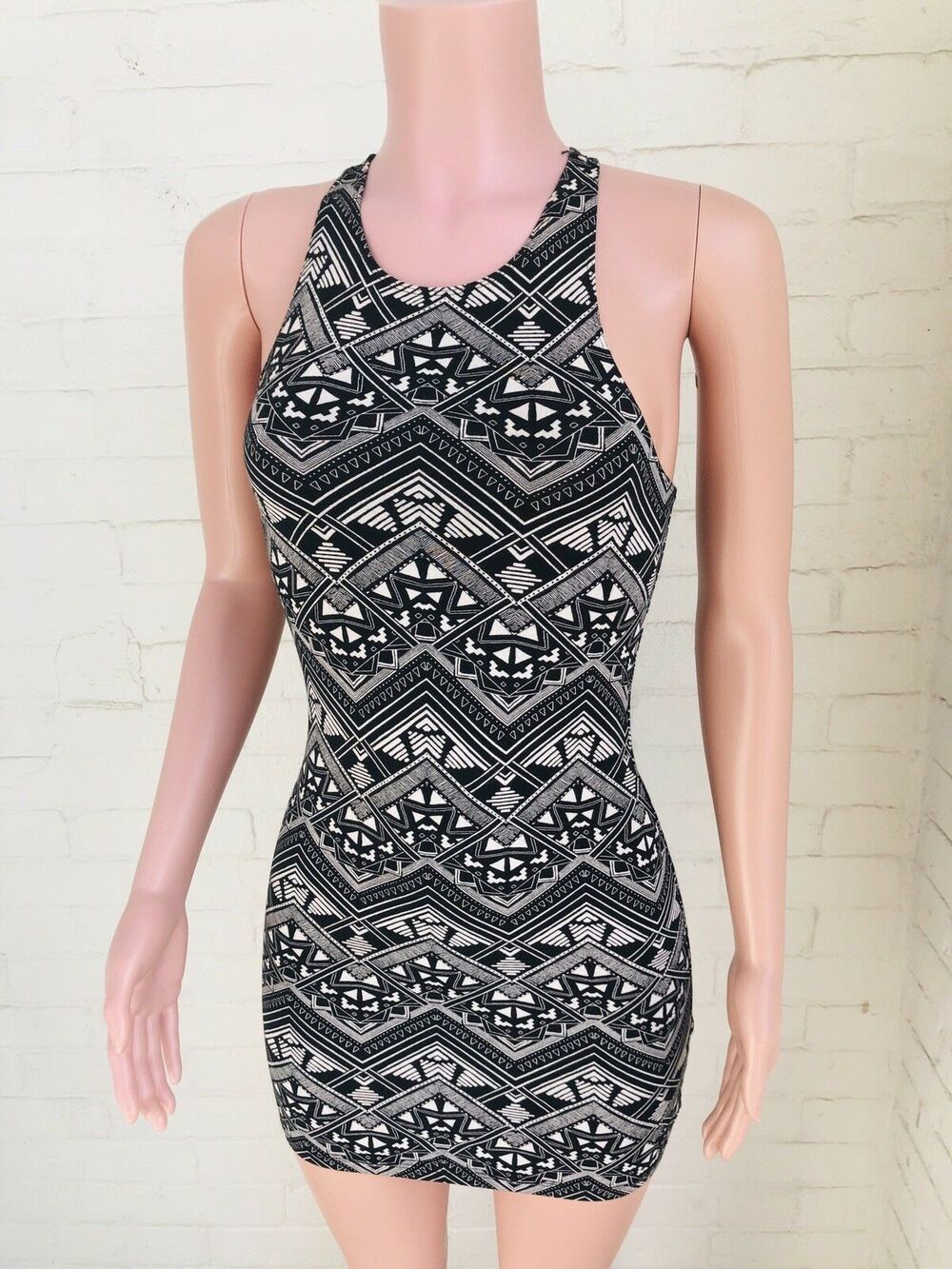 Victoria Secret PINK Black White Geometric Sleeveless Skater Beach Dress M